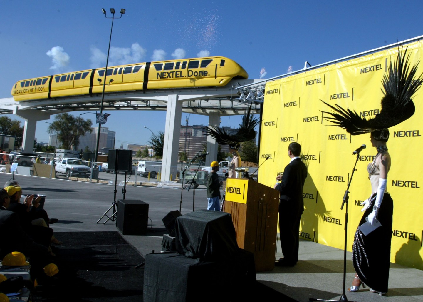 NEXTEL ANNOUNCES MULTI-MILLION DOLLAR DEAL WITH LAS VEGAS MONORAIL.