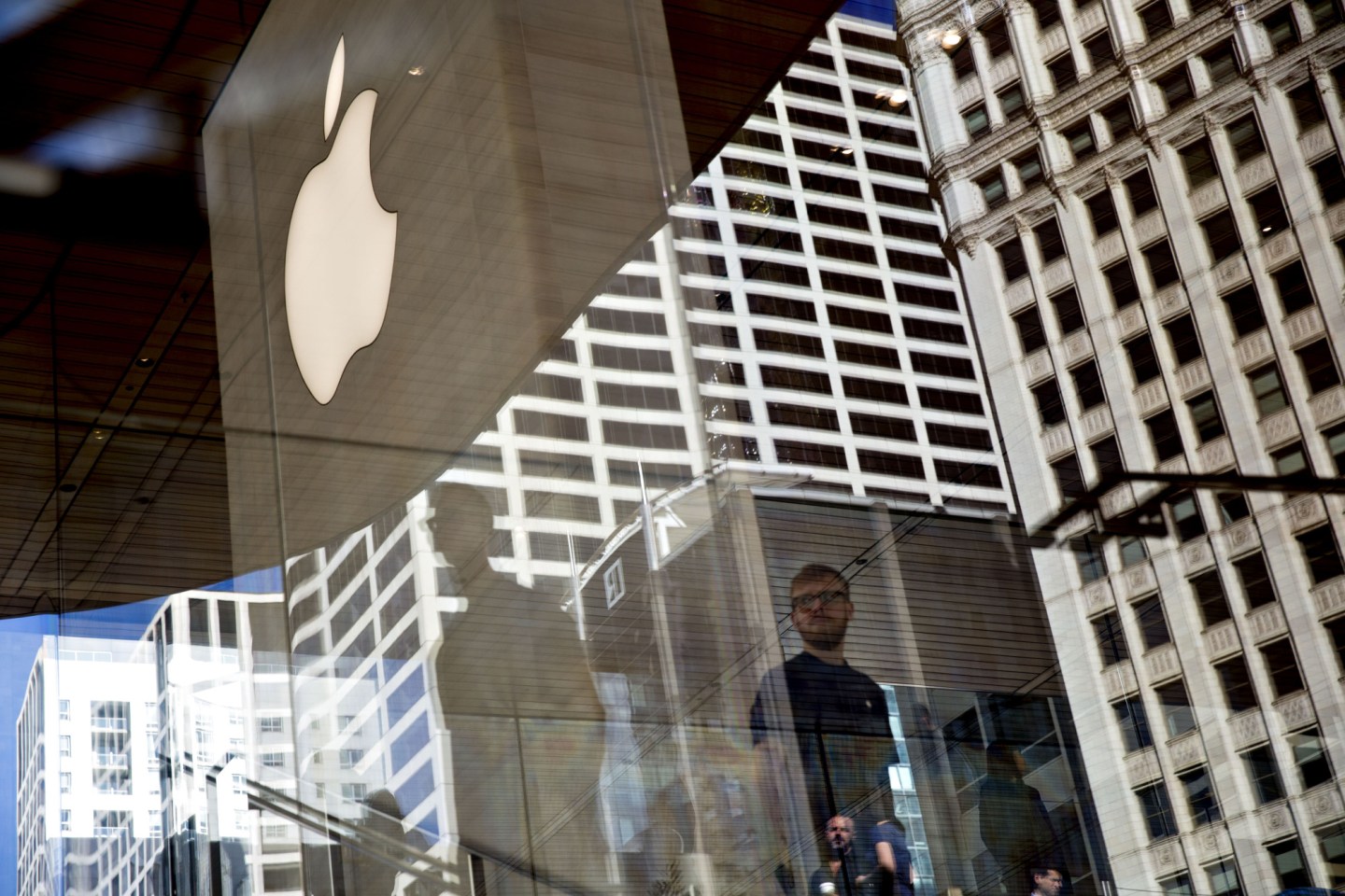 Apple's Entire Business Is Now Being Powered With Clean Energy