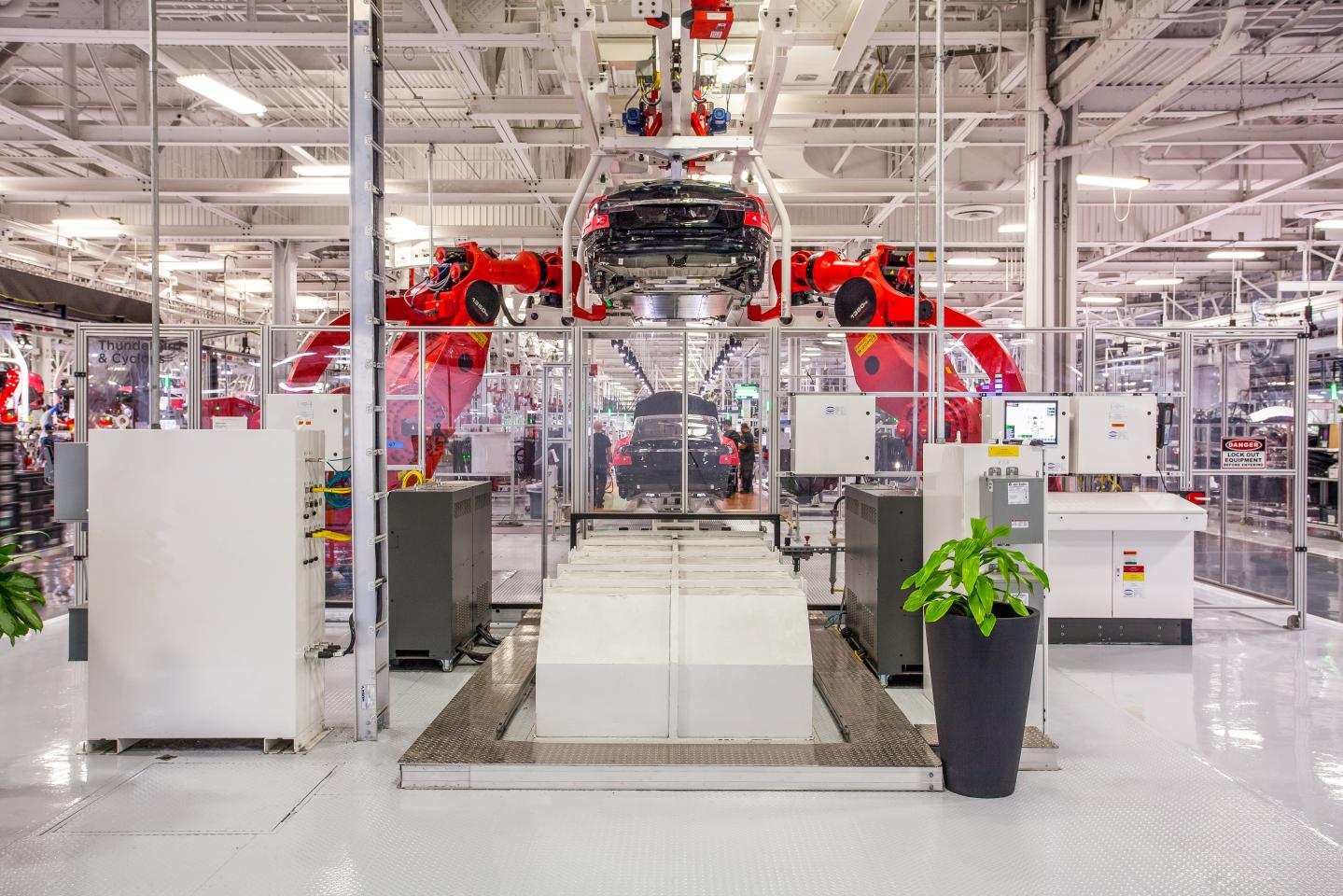 tesla-fremont-factory