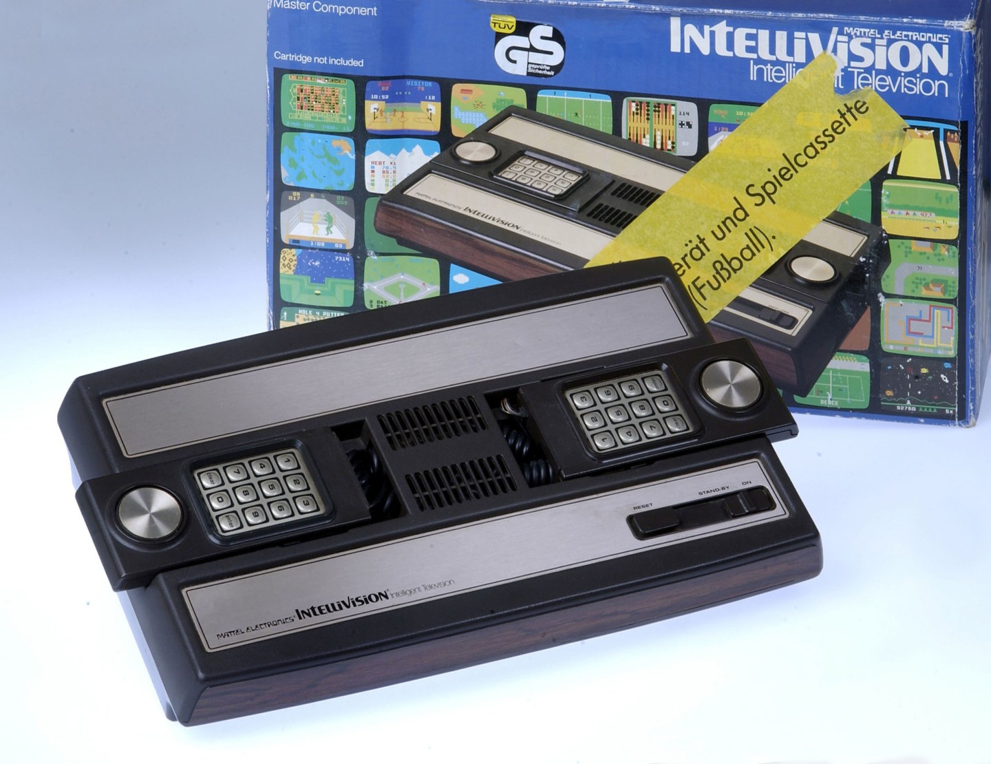 games, video game "Intellivision" (Intelligent Television), boxed console, Germany, 1979, 1970s, 70s, 20th century, historic, hi