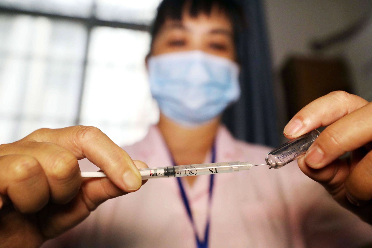CHINA-MEDICINE-VACCINE-SCANDAL-STOCKS