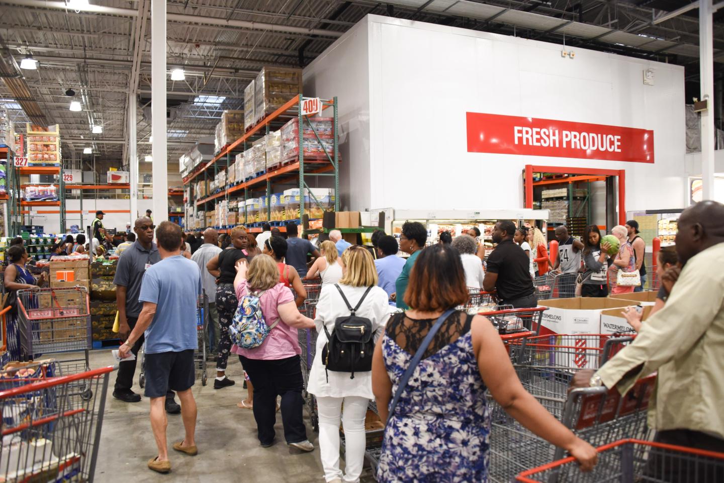 Costco-food-court-Polish-dog