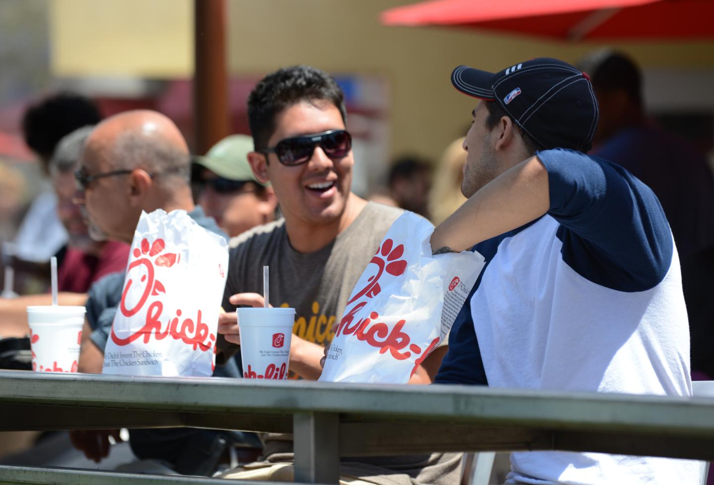 chick-fil-a opens first fast food franchise location in toronto canada