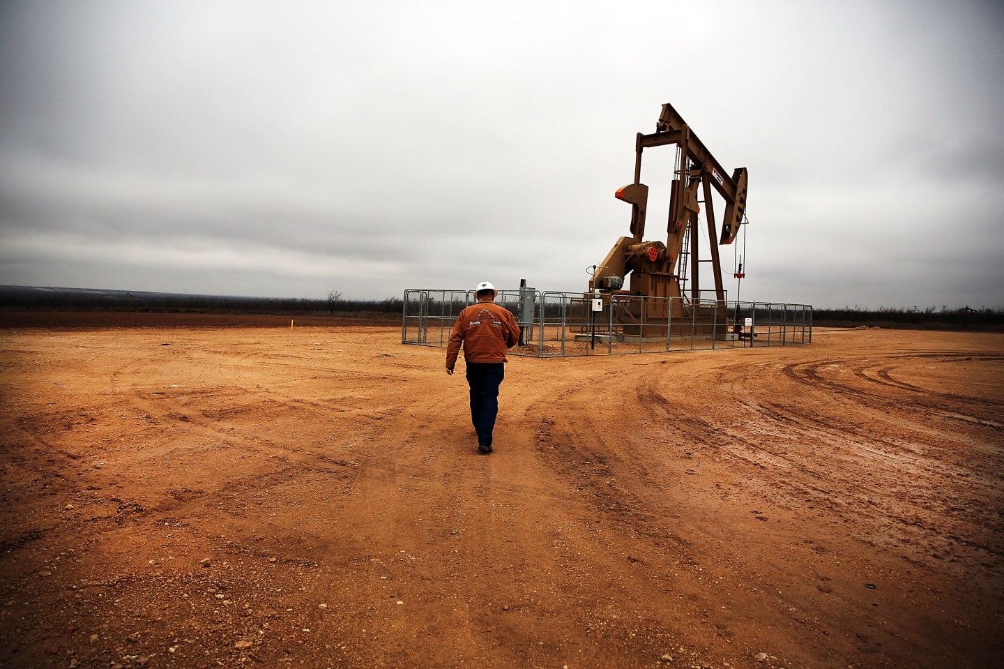 Texas Oil Companies Work To Adapt To Falling Oil Prices