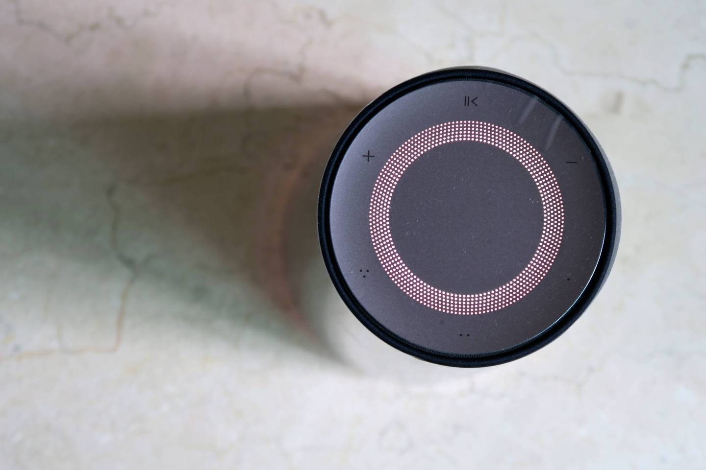 Artificial intelligent speaker