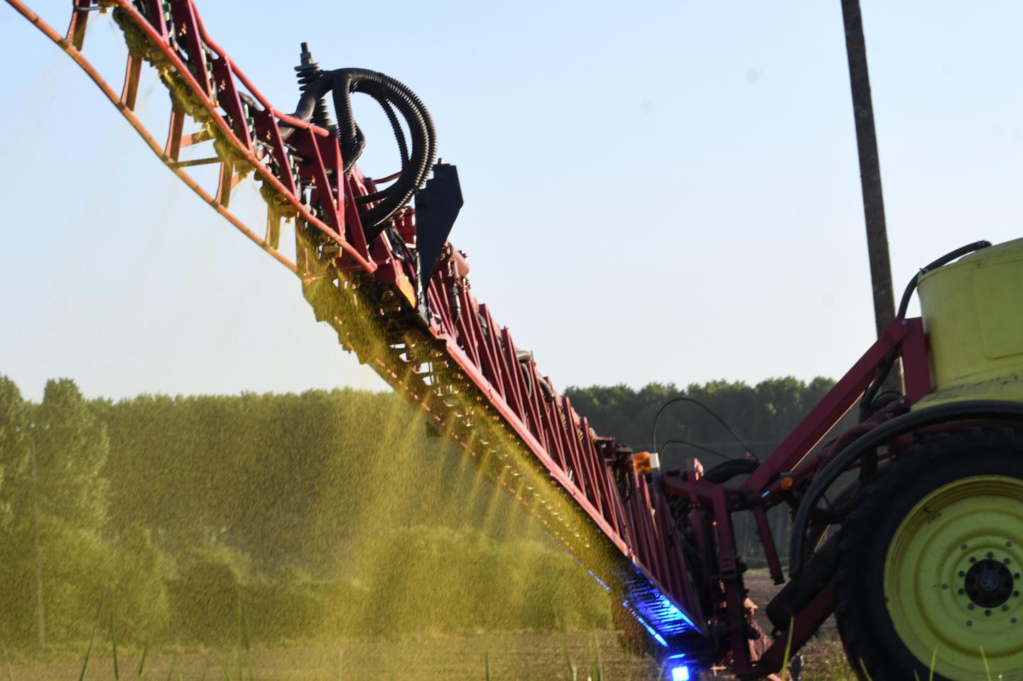 FRANCE-EU-AGRICULTURE-GLYPHOSATE