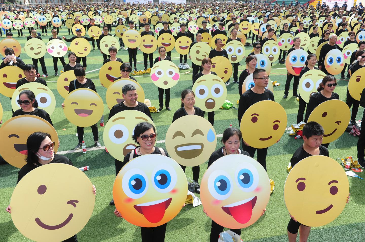 932 People Dress As Emojis For Record Attempt In Fuyang