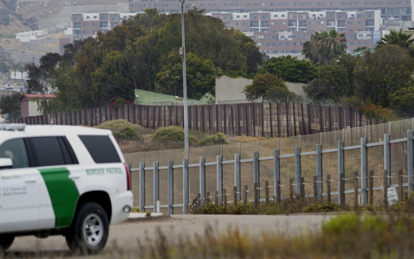 US-MEXICO-POLITICS-SECURITY-BORDER