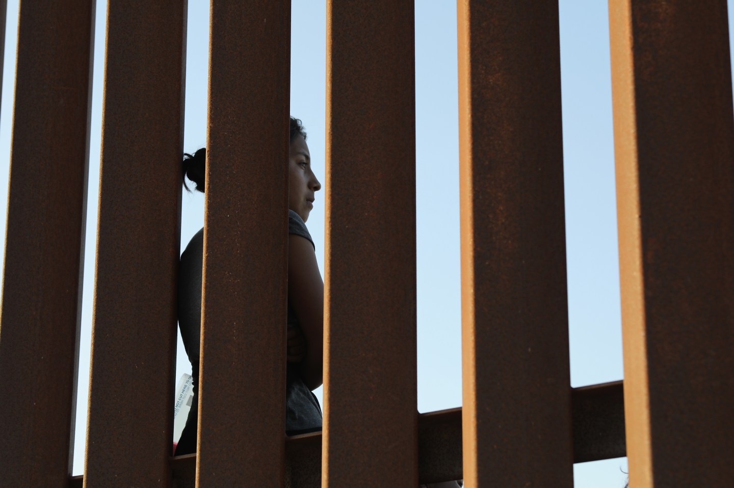 Border Patrol Agents Detain Migrants Near US-Mexico Border