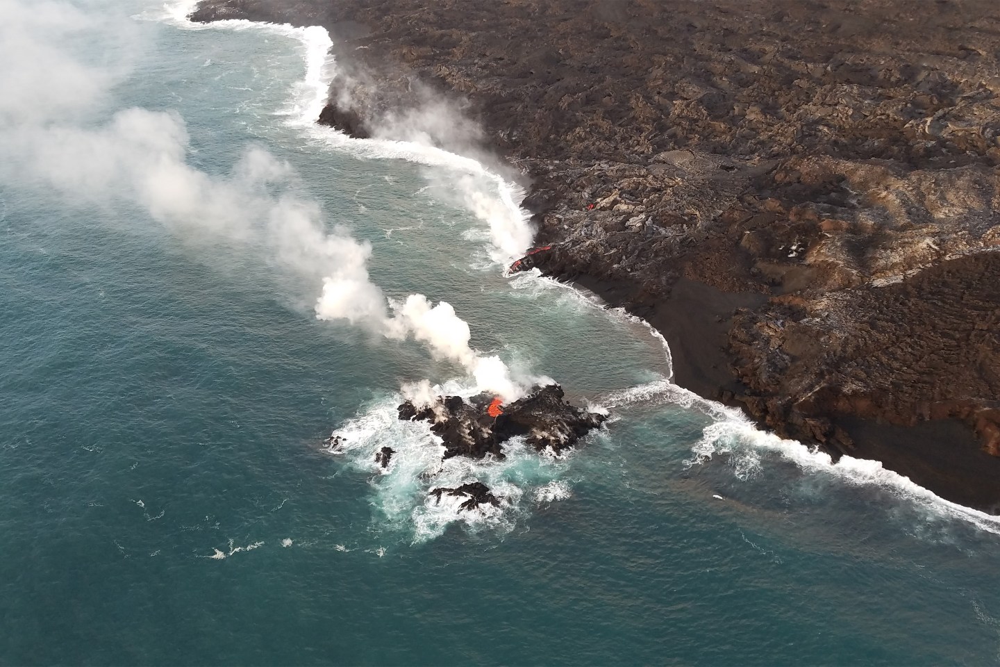 Kilauea-volcano-new-island