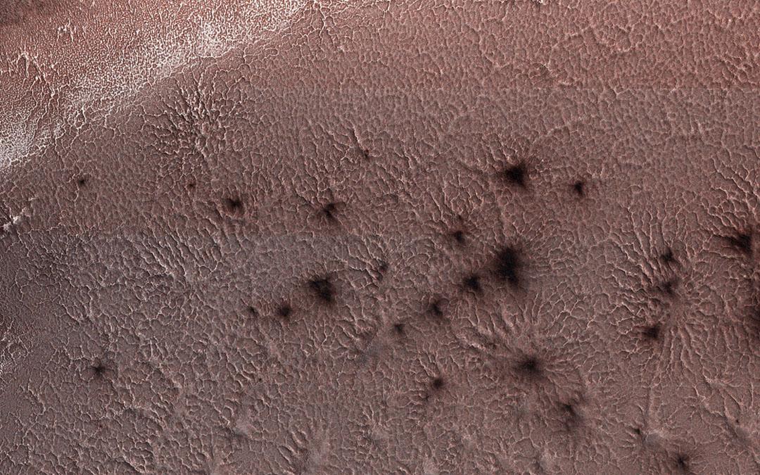 NASA Image Shows Martian ‘Spiders’ Emerging for Spring