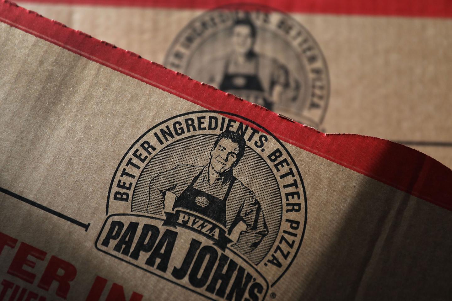 Papa John-John Schnatter-pizza box