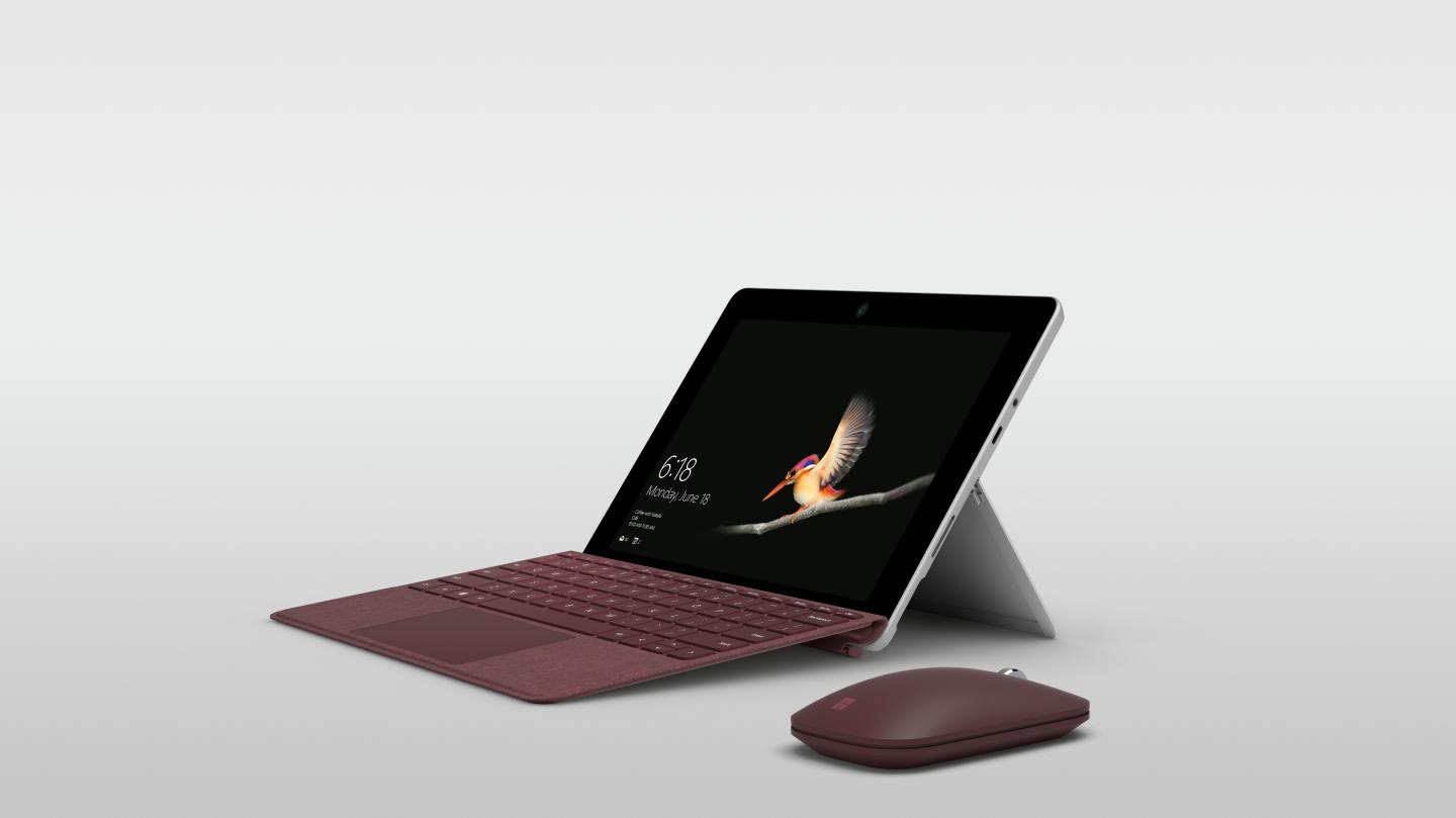 Microsoft’s Surface Go Tablet Sets Sights on Apple’s iPad