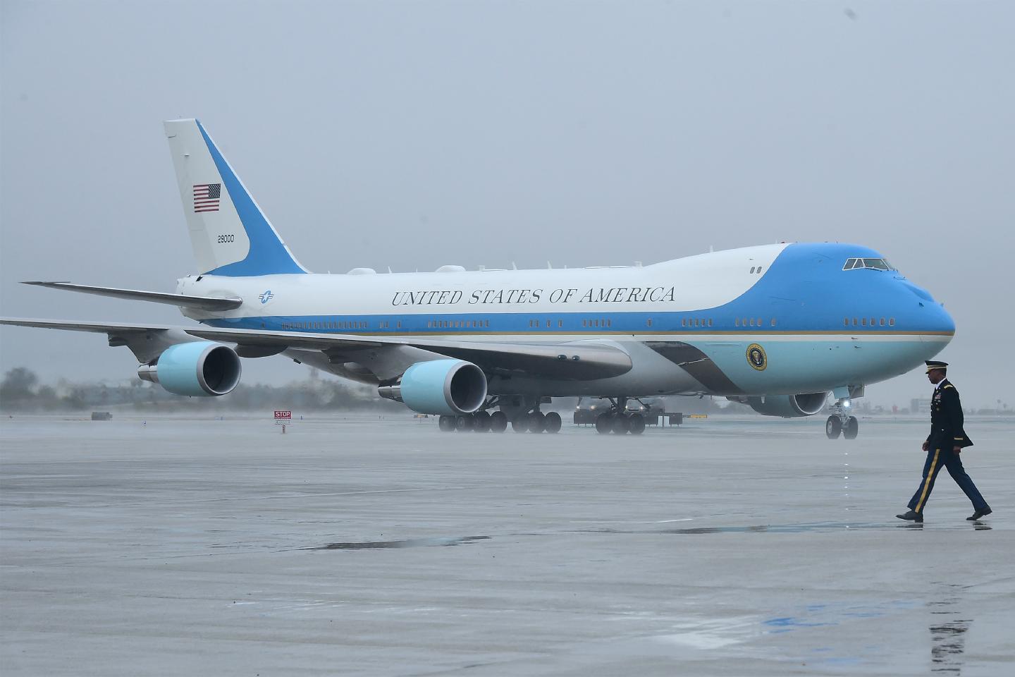 trump-air-force-one