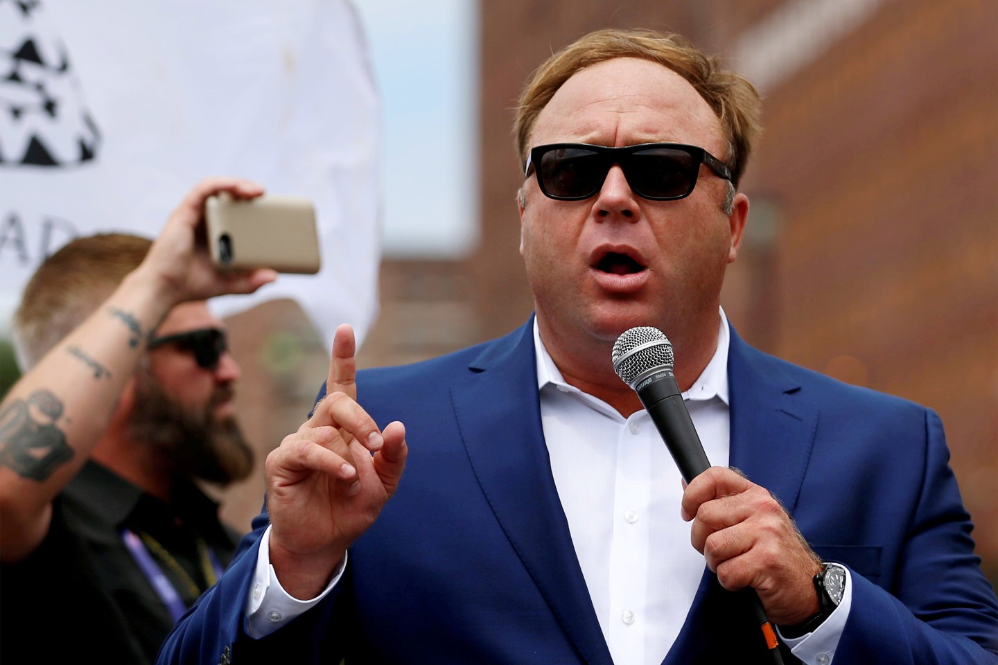 alex-jones-vimeo-infowars