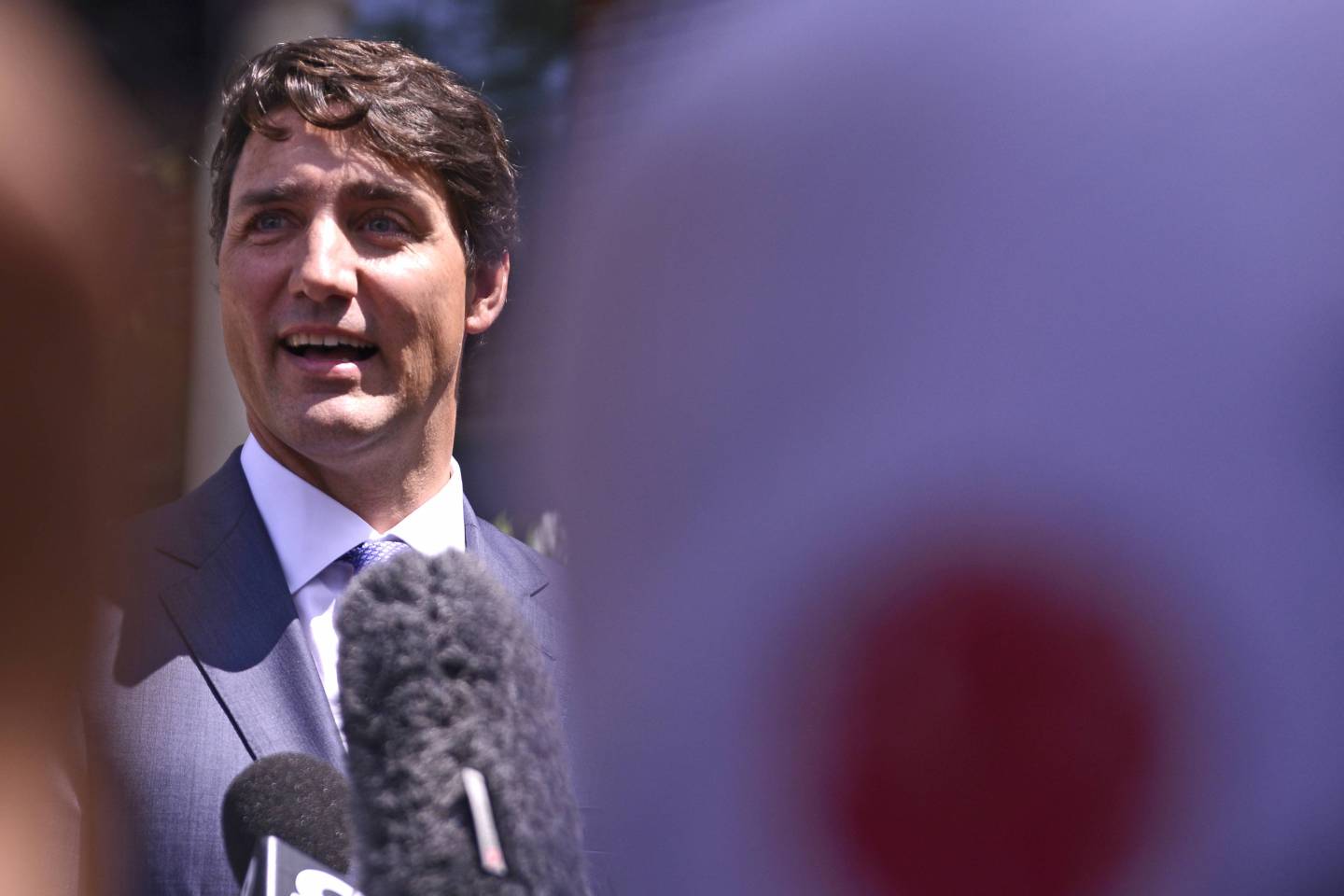 Justin Trudeau visits memorial to victims of Danforth shooting