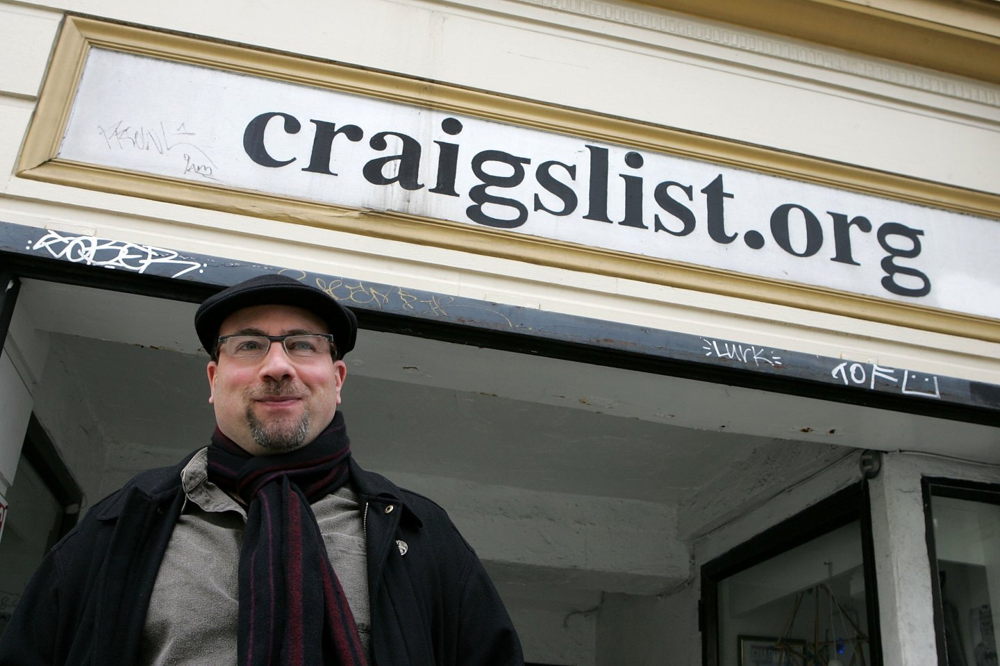 Craigslist Founder Discovers Online Goldmine