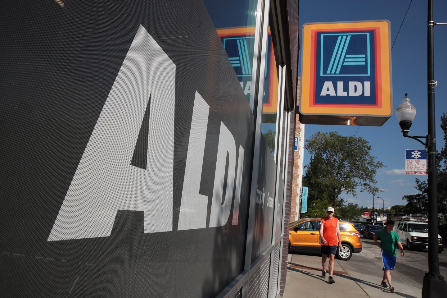 German Grocery Chain Aldi To Invest $3.4 Billion Into U.S. Stores