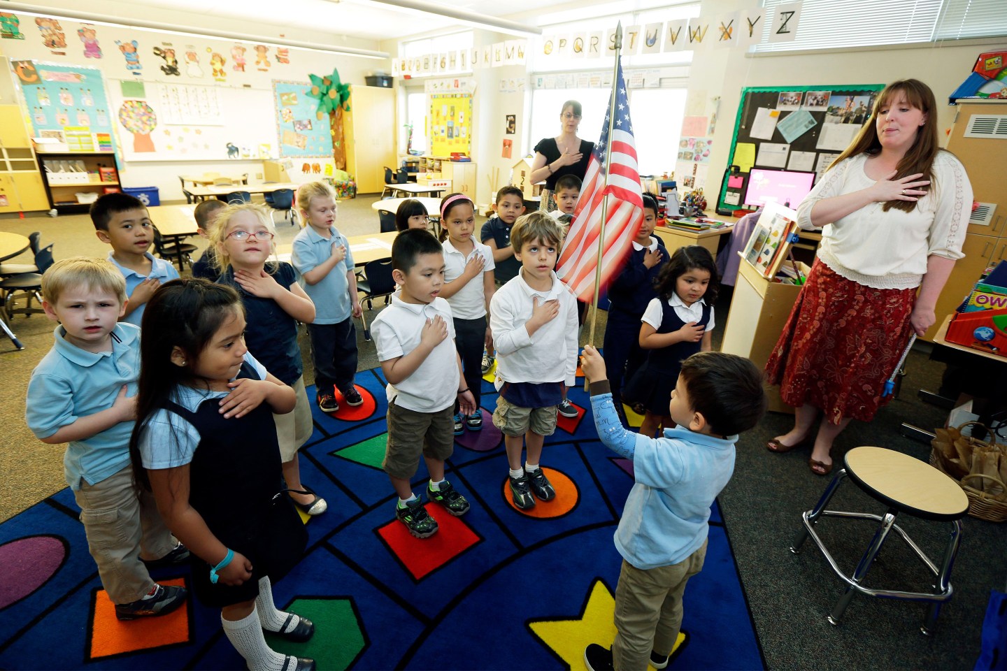 pledge-of-allegiance-school