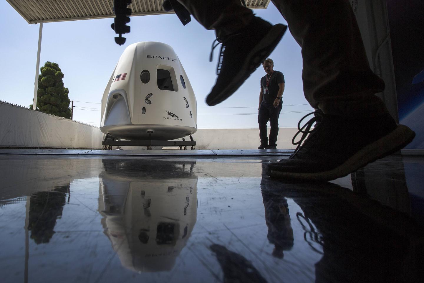 Spacex Prepares For First Manned Spaceflight With NASA Astronauts