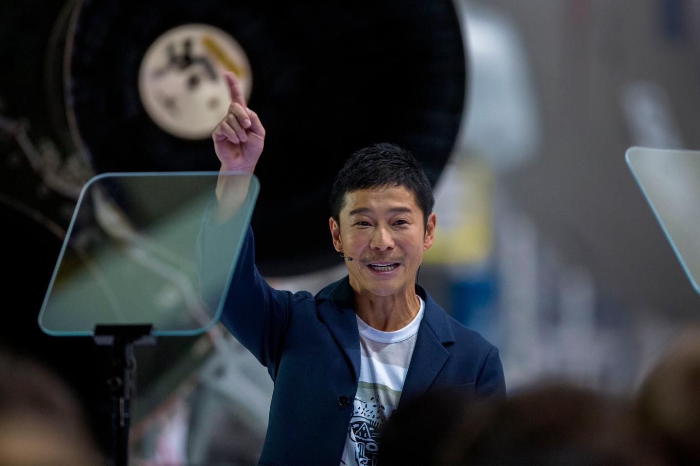 US-SPACE-AEROSPACE-SPACEX-MOON-JAPAN-PEOPLE