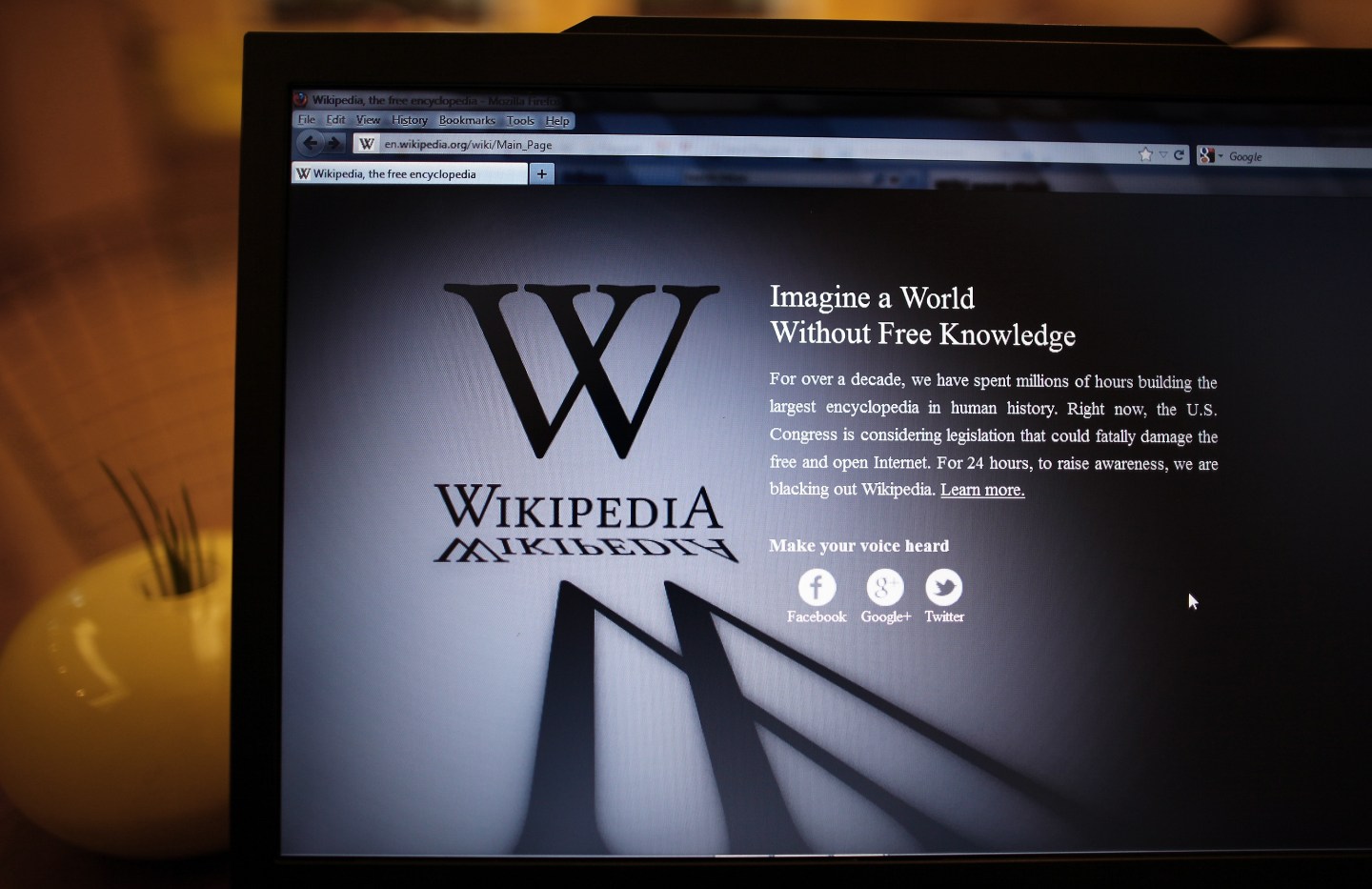Wikipedia Imposes A 24 Hour Shutdown To Protest Over Web Piracy Bill