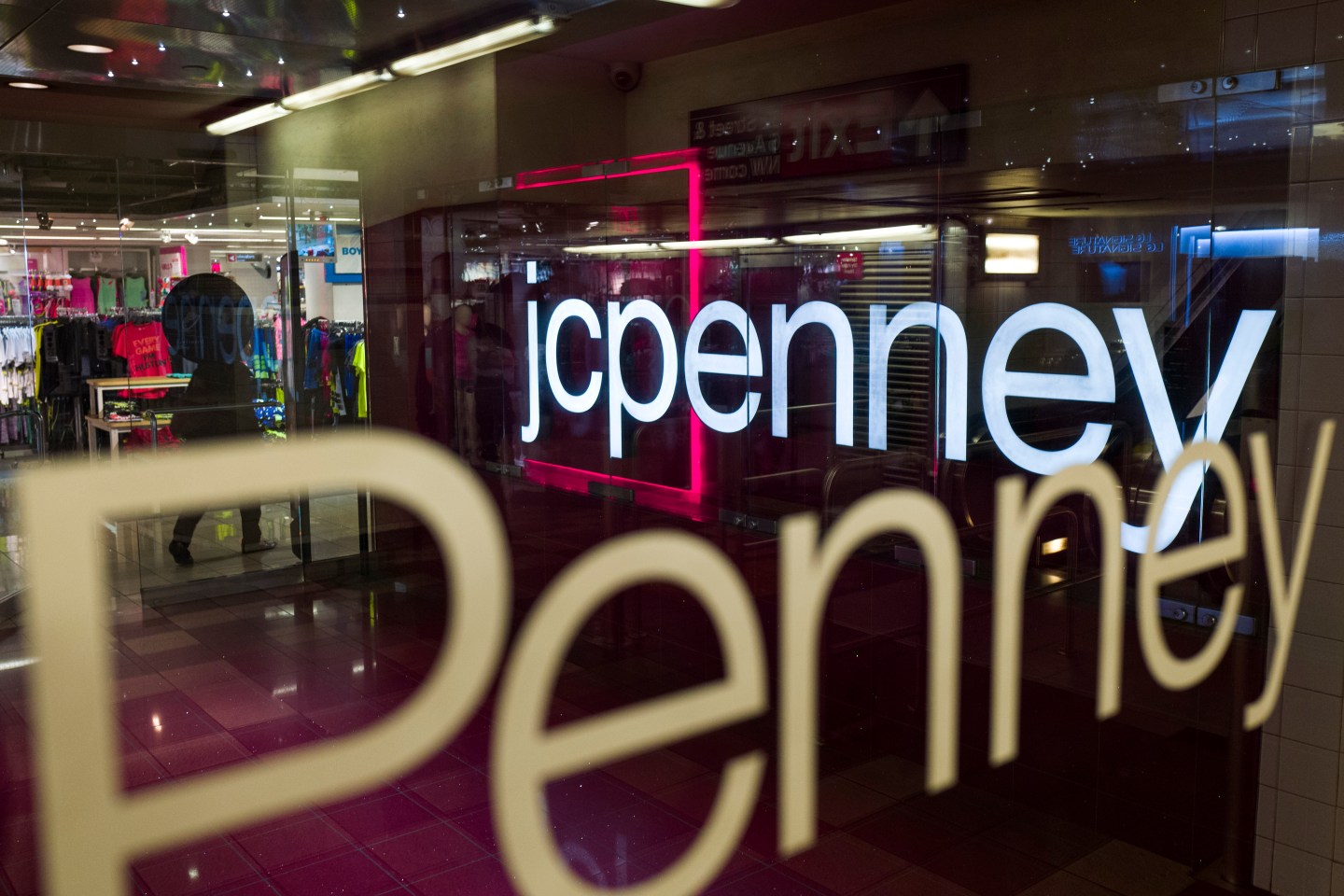 JC Penney Stock Plunges After Poor Q1 Earnings Report