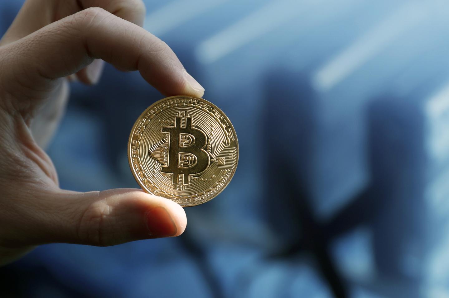 DeeCrypto retail store selling cryptocurrency mining equipment opens in Moscow
