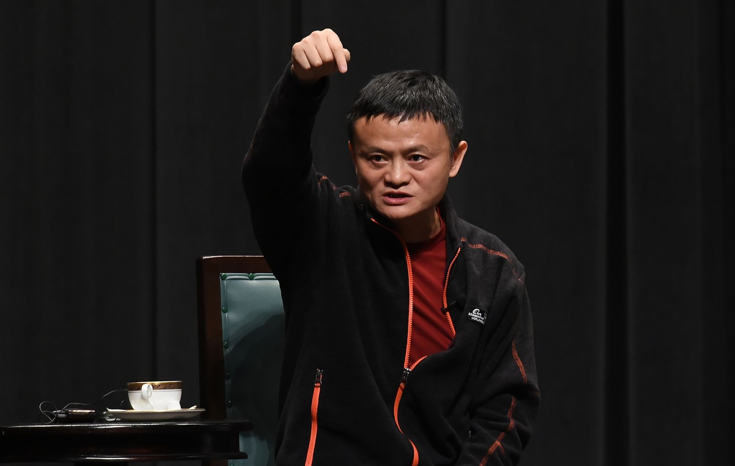 Jack Ma Meets Future Global Leaders at Waseda University