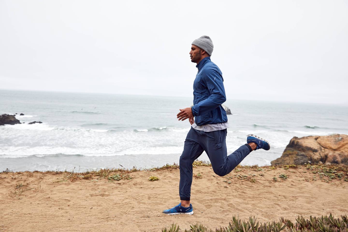Gap Inc. men's activewear