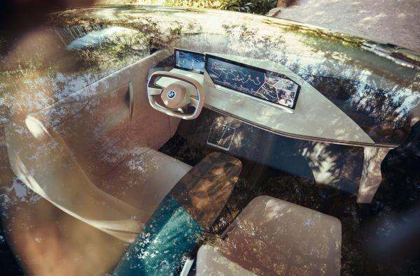 BMW’s Vision iNext Concept Forgoes Screens for ‘Smart Fabric’