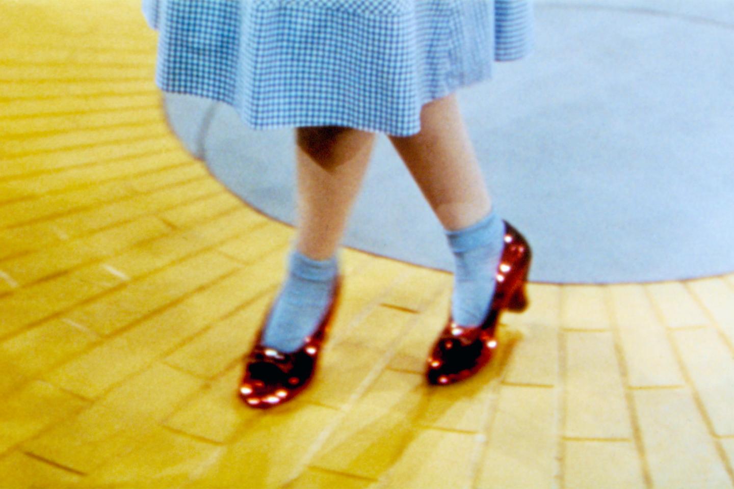 wizard-of-oz-ruby-slippers