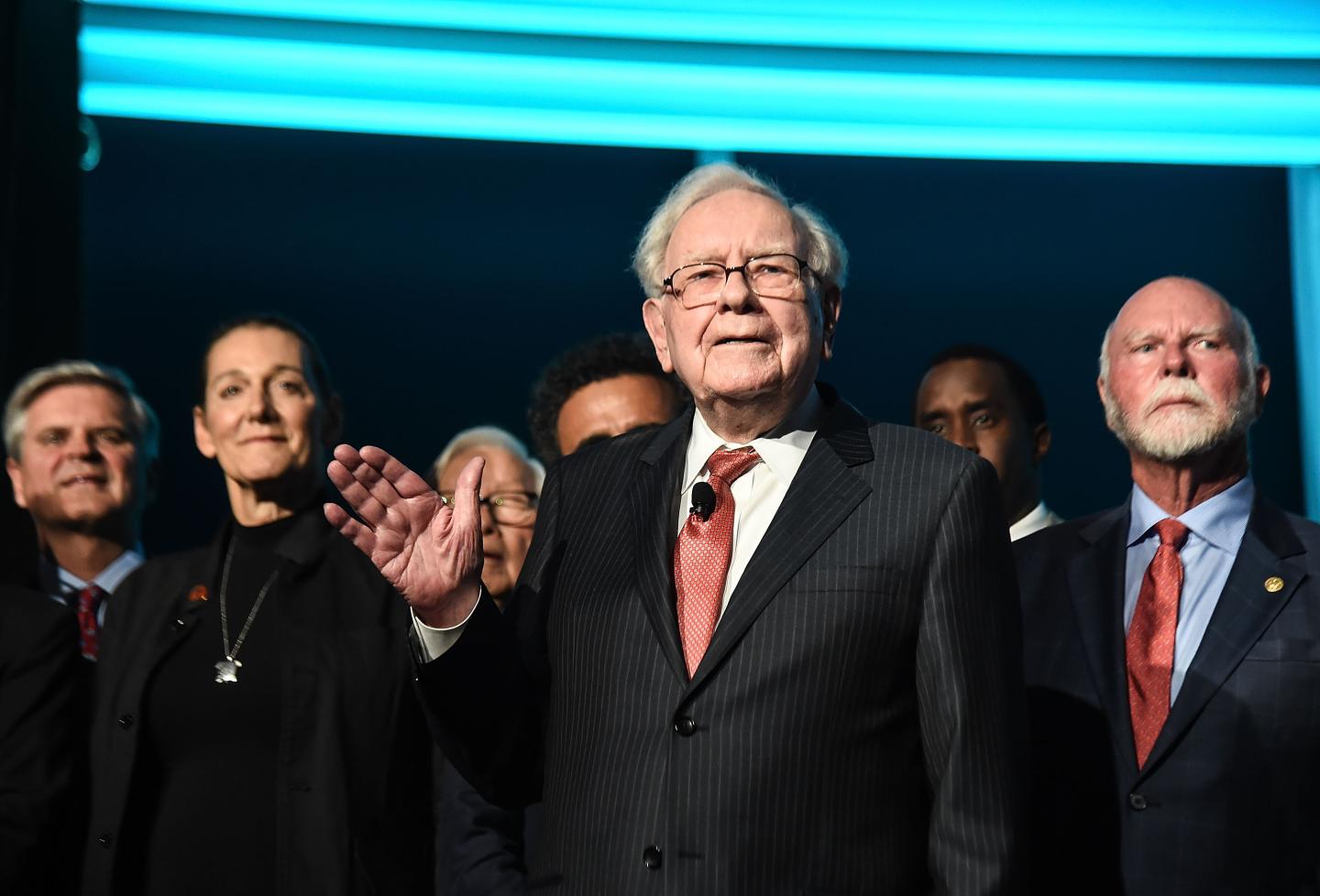 Berkshire hathaway Warren buffett dow