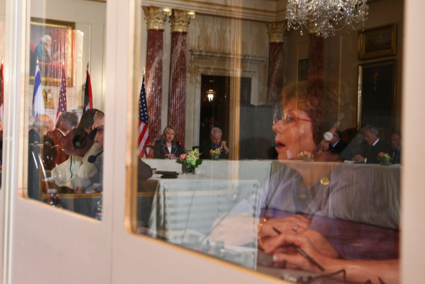 U.S. Hosts Israeli-Palestinian Peace Talks