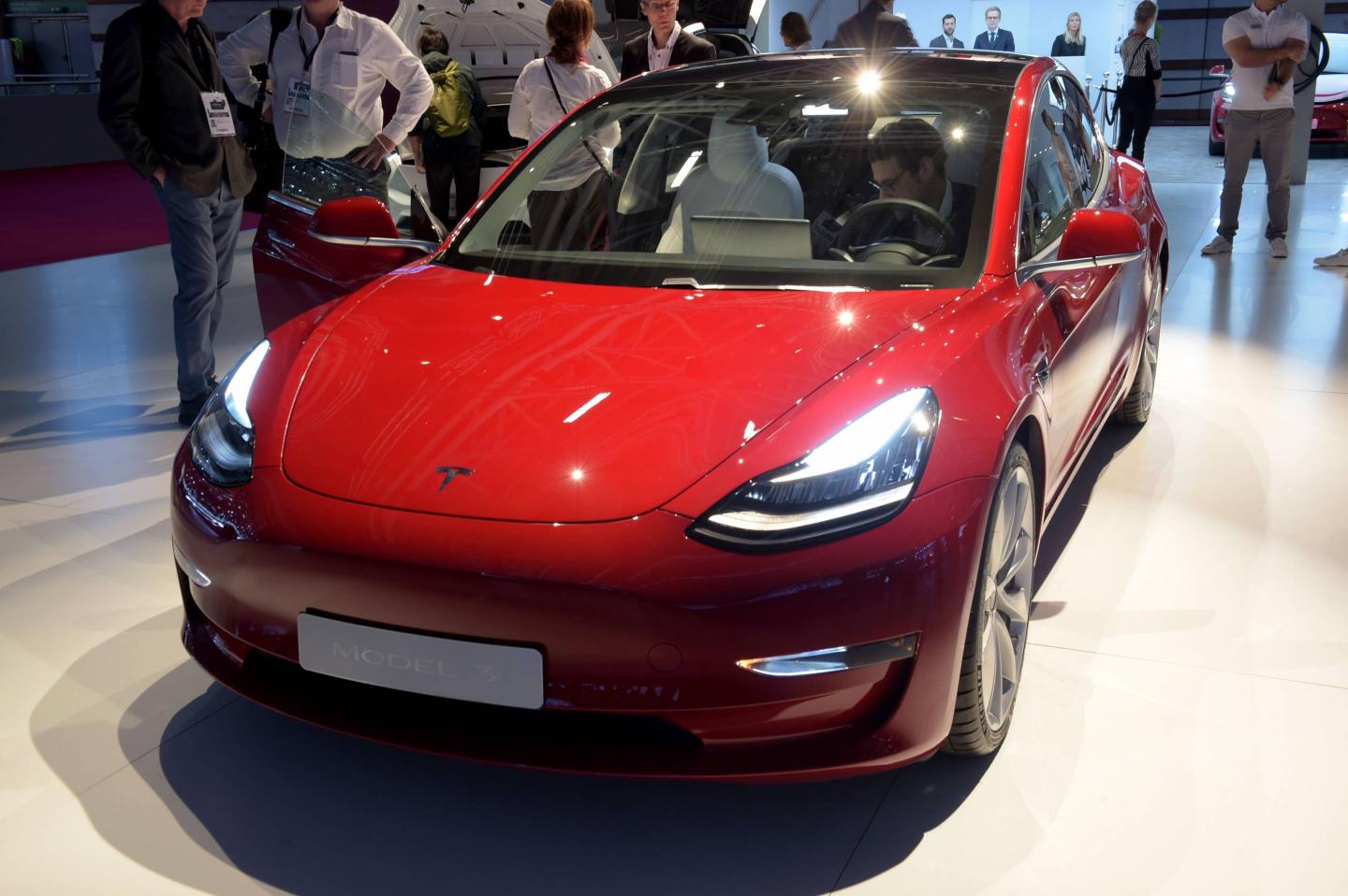 FRANCE-AUTOMOBILE-PARIS-MOTOR-SHOW-BMW