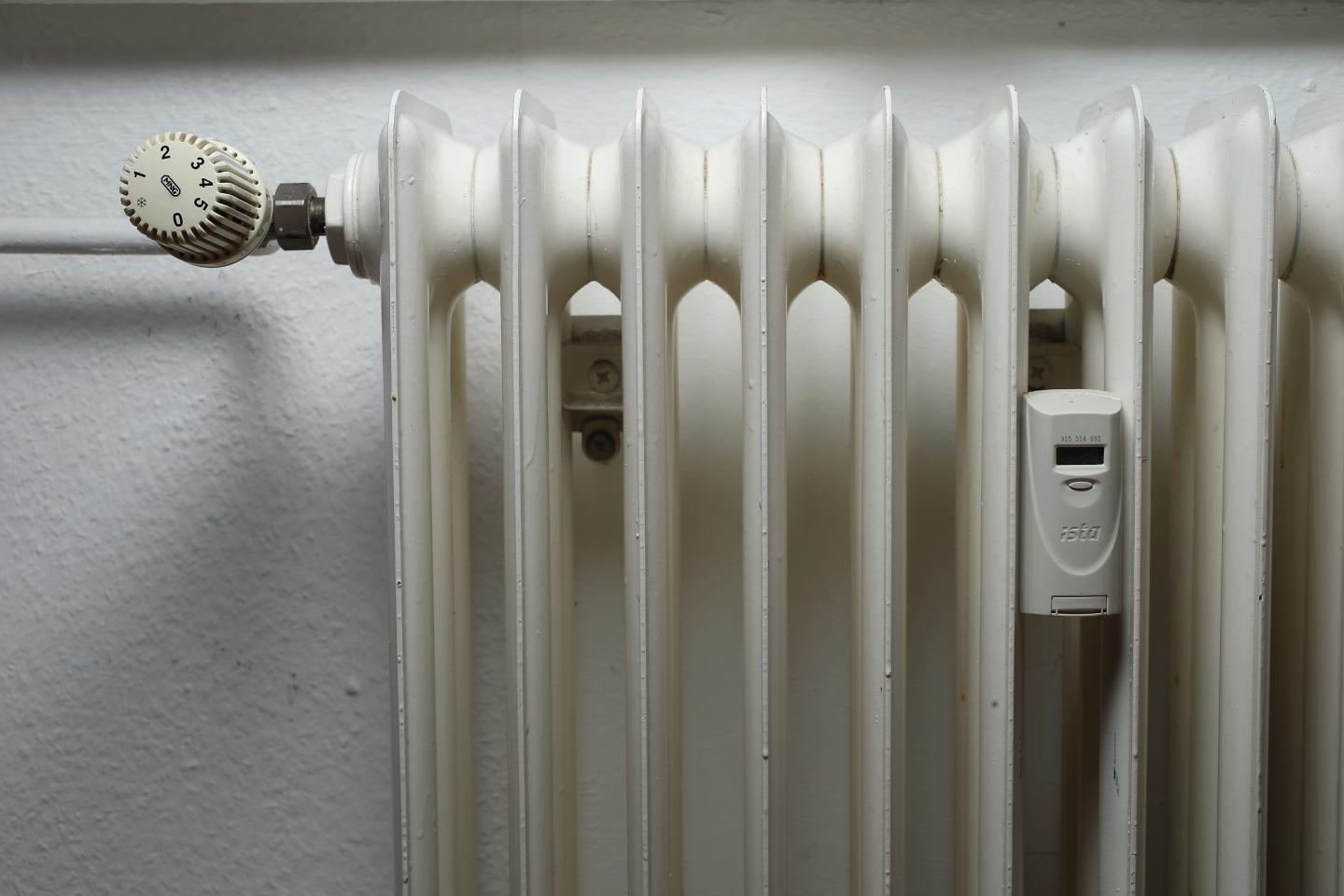 Heating Radiator And Thermostat