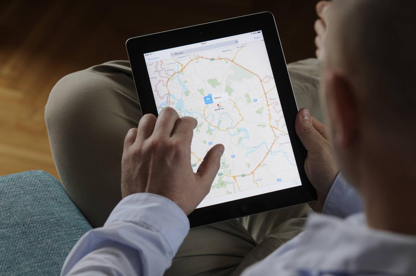 Apple iPad Details and Popular iOS app