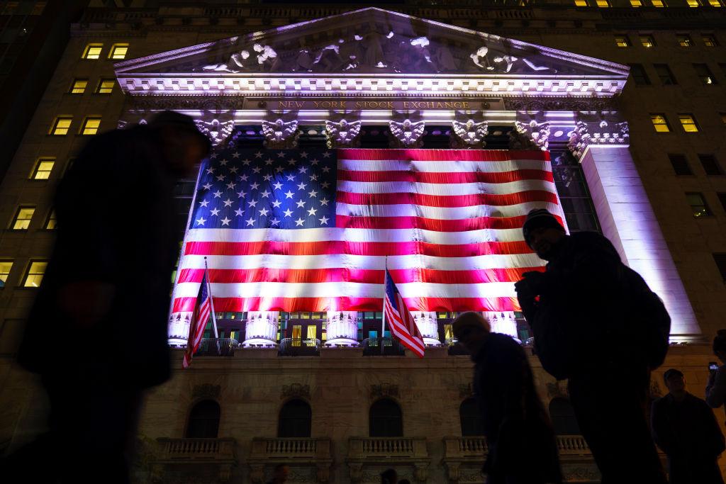 A new survey shows more Americans think business is going in the right direction. (Drew Angerer/Getty Images)