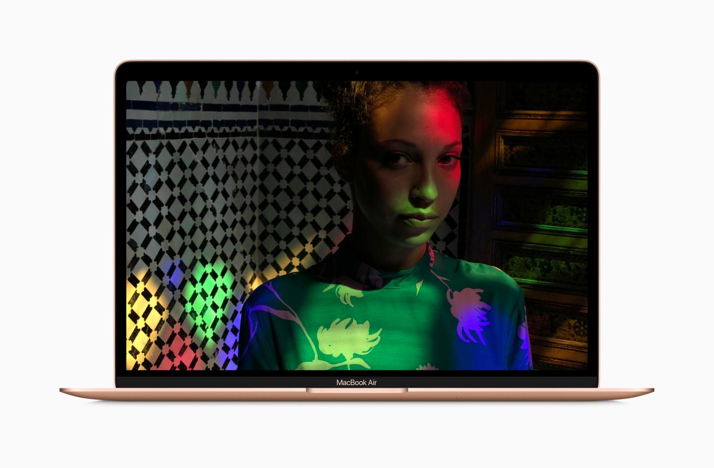 Apple Showcases MacBook Air Update With Retina Display and All