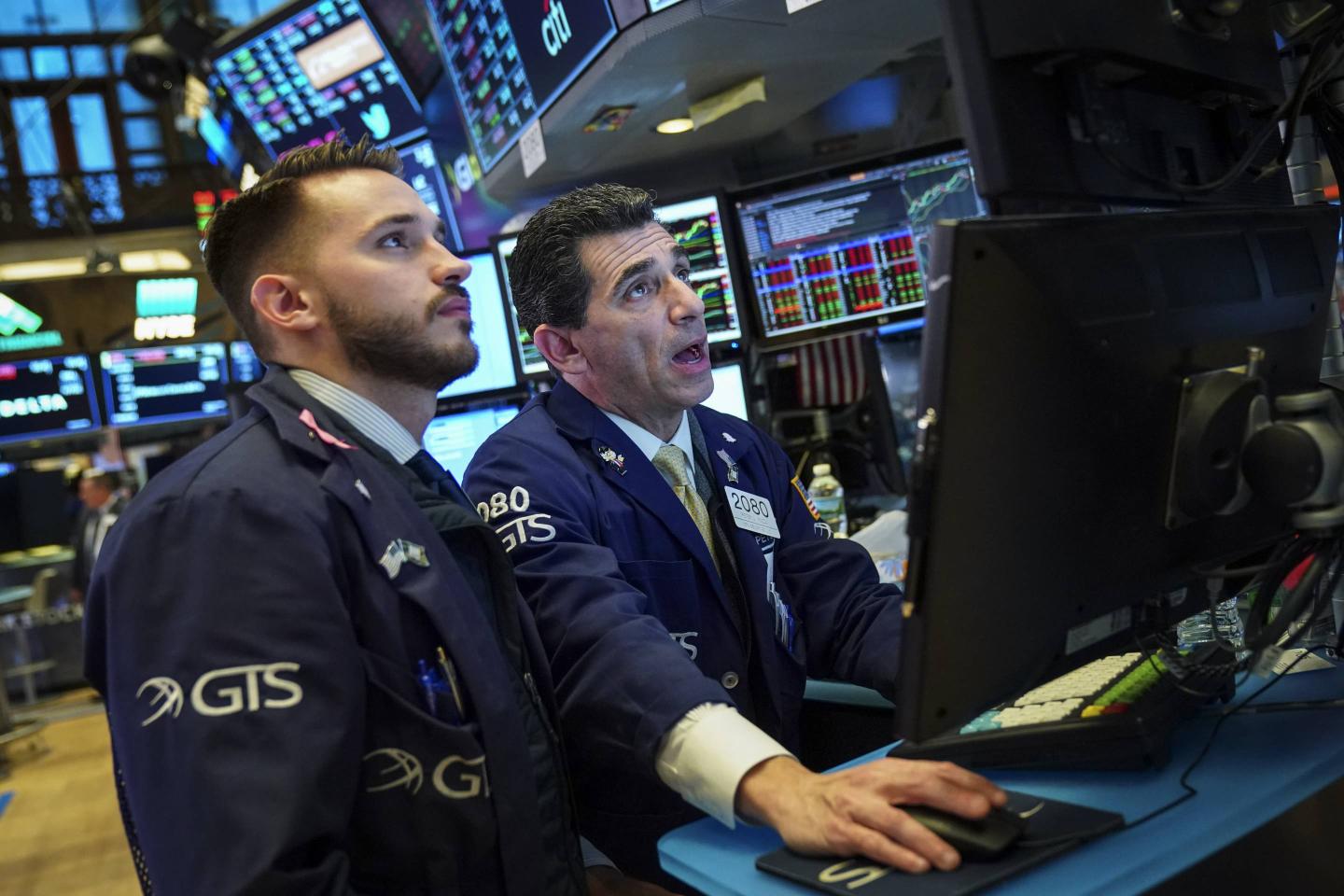 Stocks Take Another Major Plunge As Fears For Economy Rise
