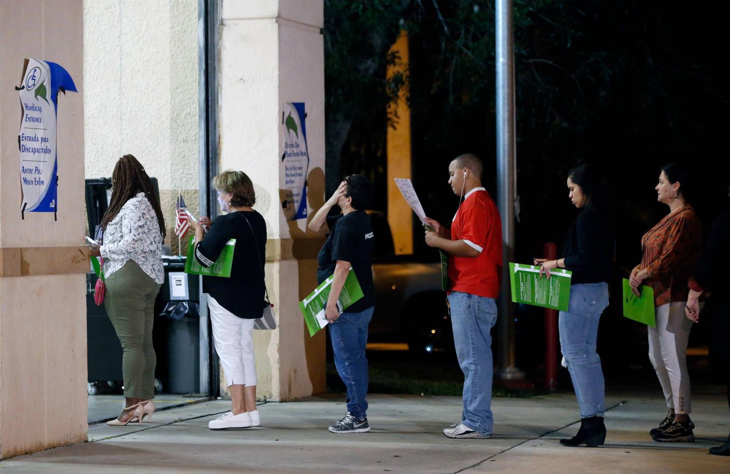 US-POLITICS-ELECTIONS-VOTE
