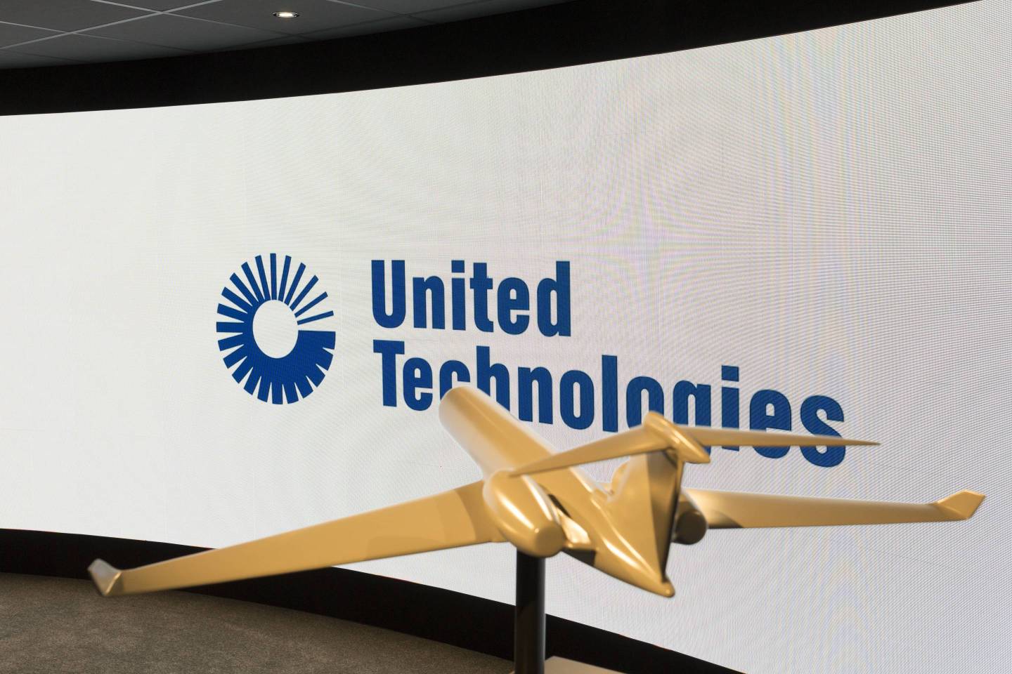 United Technologies Presentation Screen