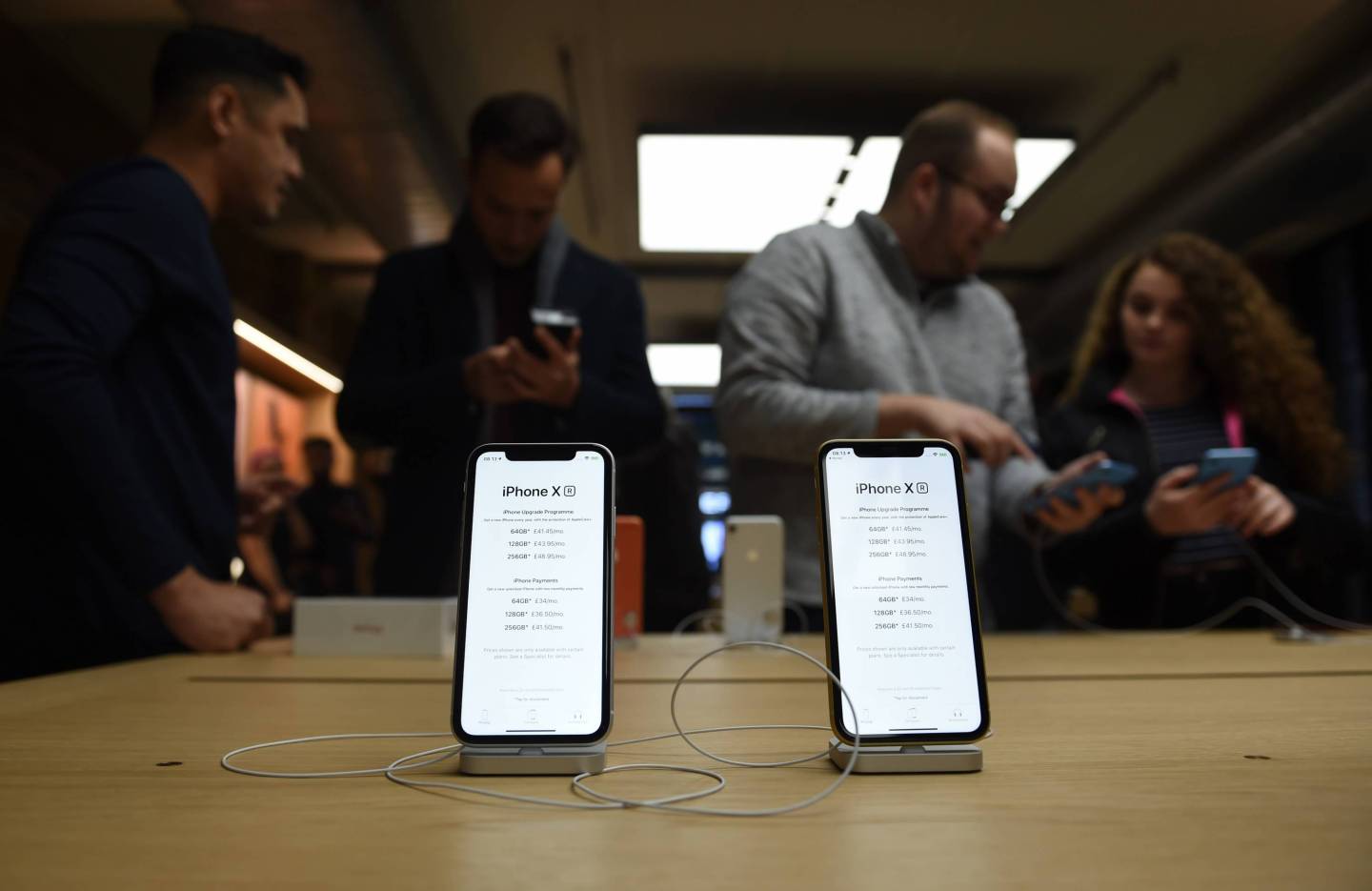 Apple Covent Garden Re-opening And iPhone XR Launch