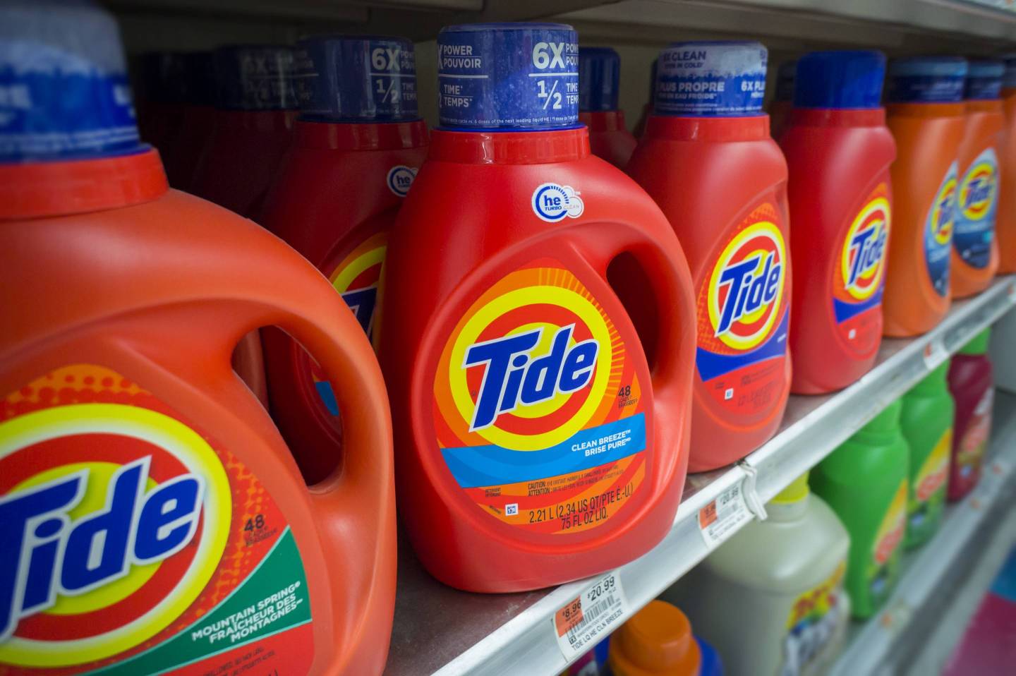 Procter & Gamble reports jump in profits
