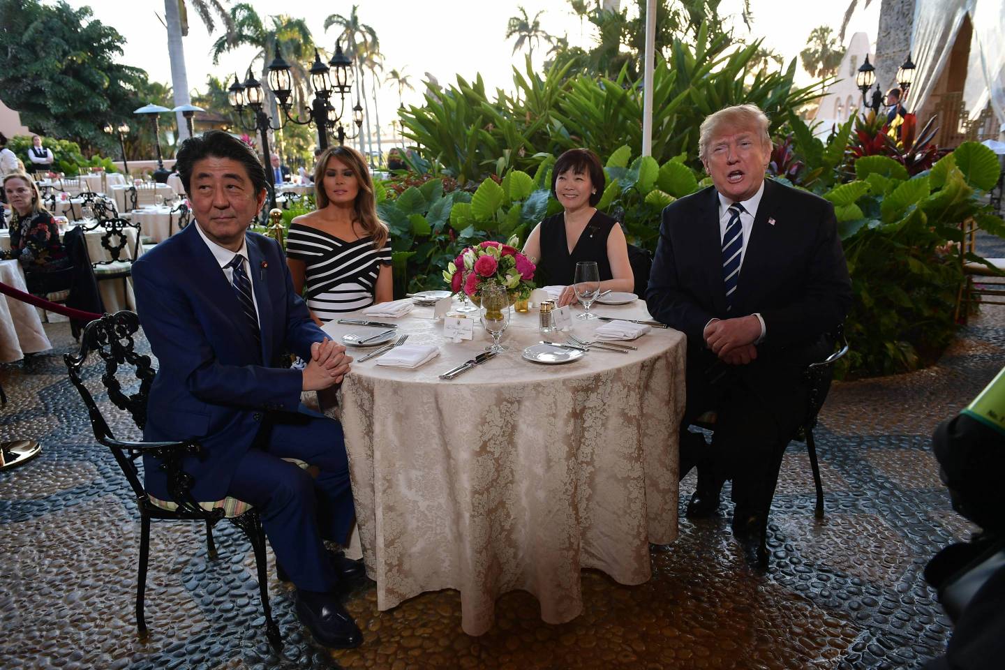 US-JAPAN-DIPLOLMACY-TRUMP-ABE
