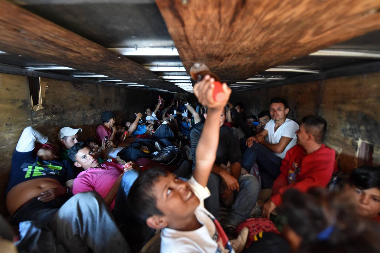 TOPSHOT-MEXICO-HONDURAS-US-MIGRATION