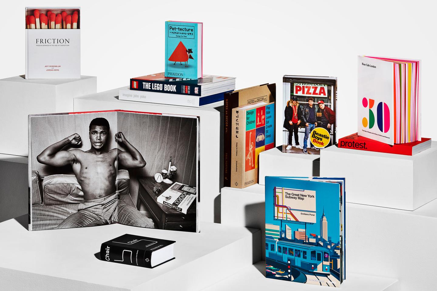 PAS12.18-gift guide books