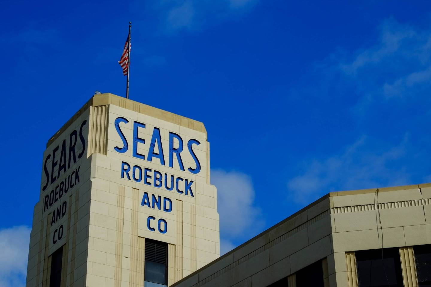 Sears lines up emergency financing due to potential bankruptcy