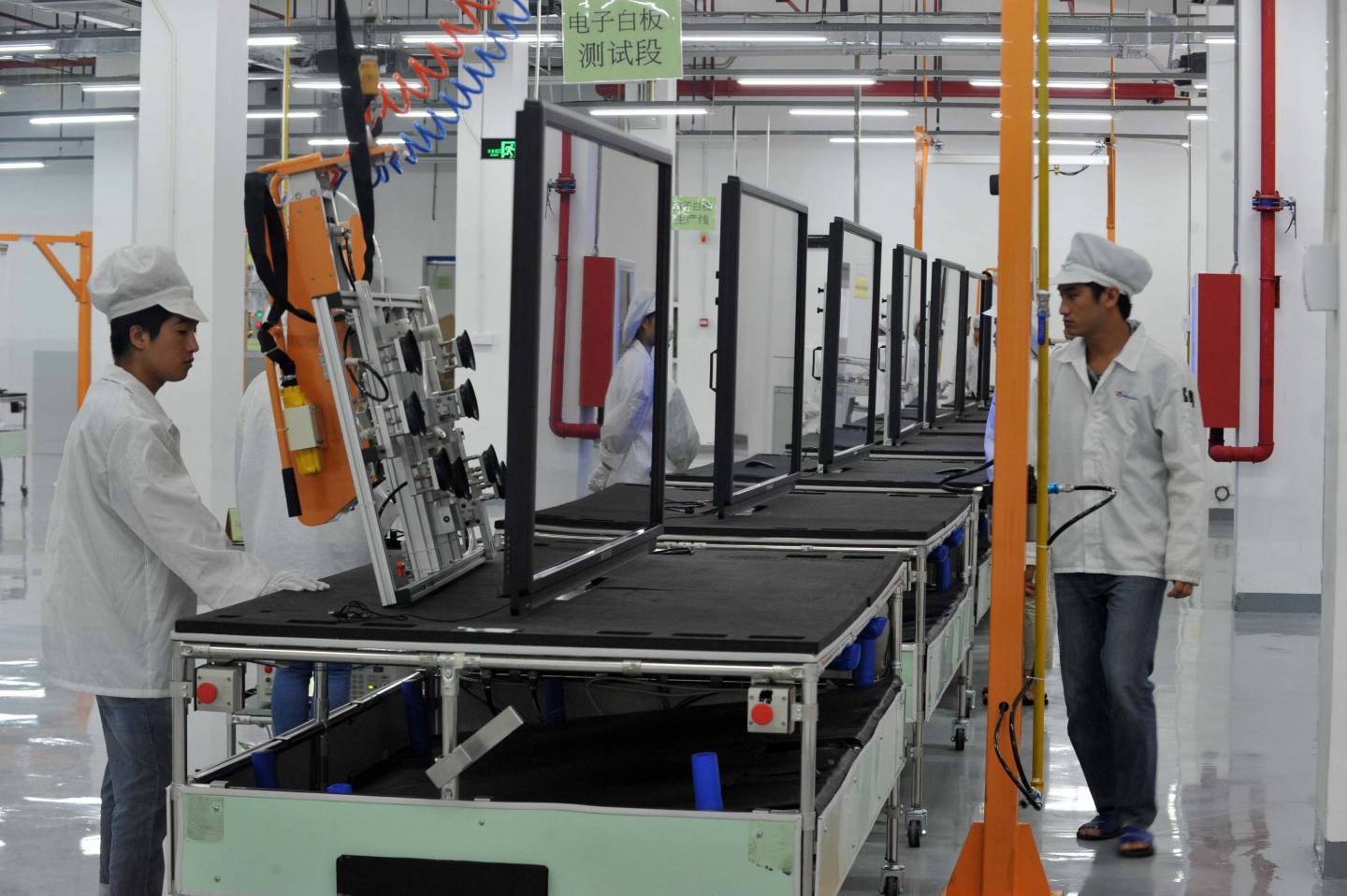 Signing Ceremony of Foxconn's Cooperative Project With Peking University and Tsinghua University In Beijing