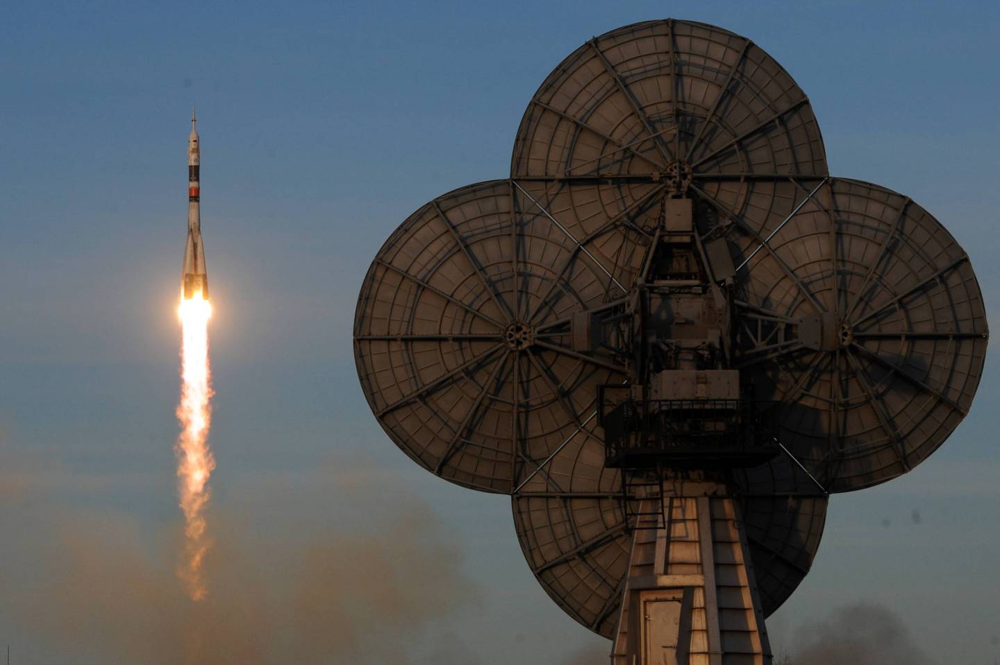 TOPSHOT-KAZAKHSTAN-RUSSIA-US-CANADA-SPACE-ISS